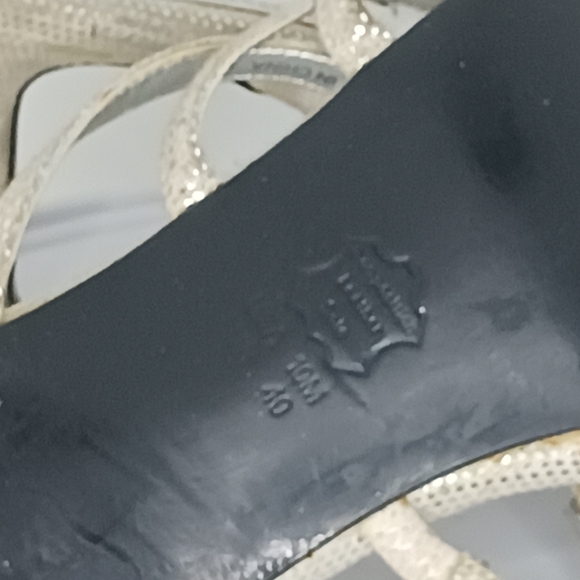 Nina - Picture 5 of 5